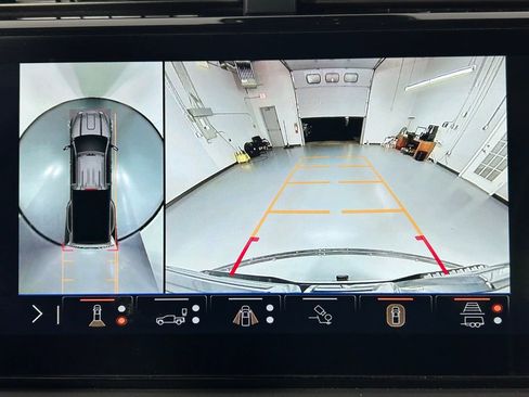 Used 2024 GMC Sierra 3500 Denali Ultimate image 19