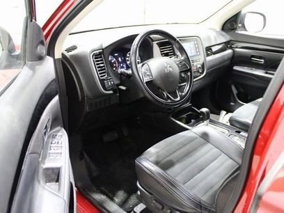Used 2019 Mitsubishi Outlander SE