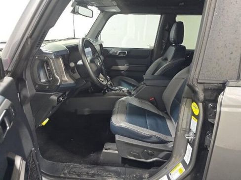 Used 2023 Ford Bronco Outer Banks w/ Sasquatch Package AWD/4WD image 6