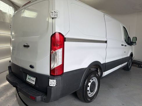 Used 2017 Ford Transit 250 130 Low Roof image 3