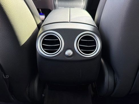 Used 2022 Mercedes-Benz GLC 300 4MATIC image 14