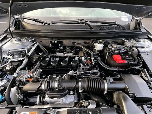 Used 2022 Honda Accord Sport image 12