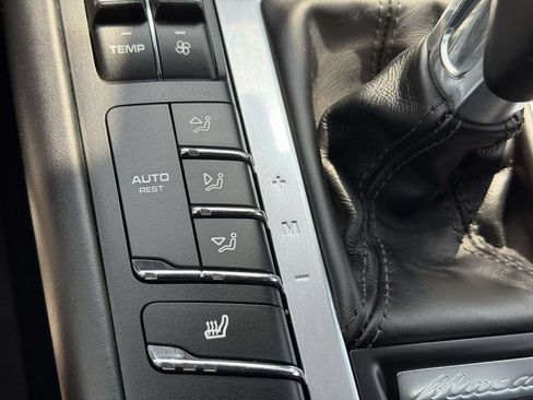 Used 2019 Porsche Macan S AWD/4WD image 24
