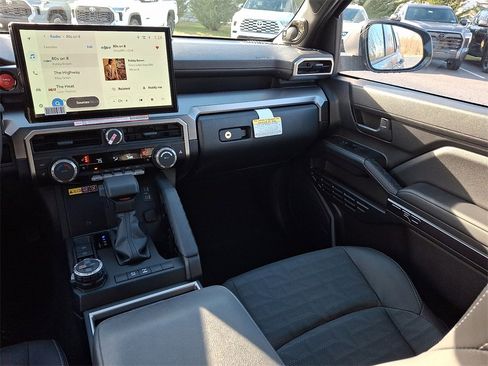 New 2025 Toyota 4Runner TRD Off-Road Premium image 11