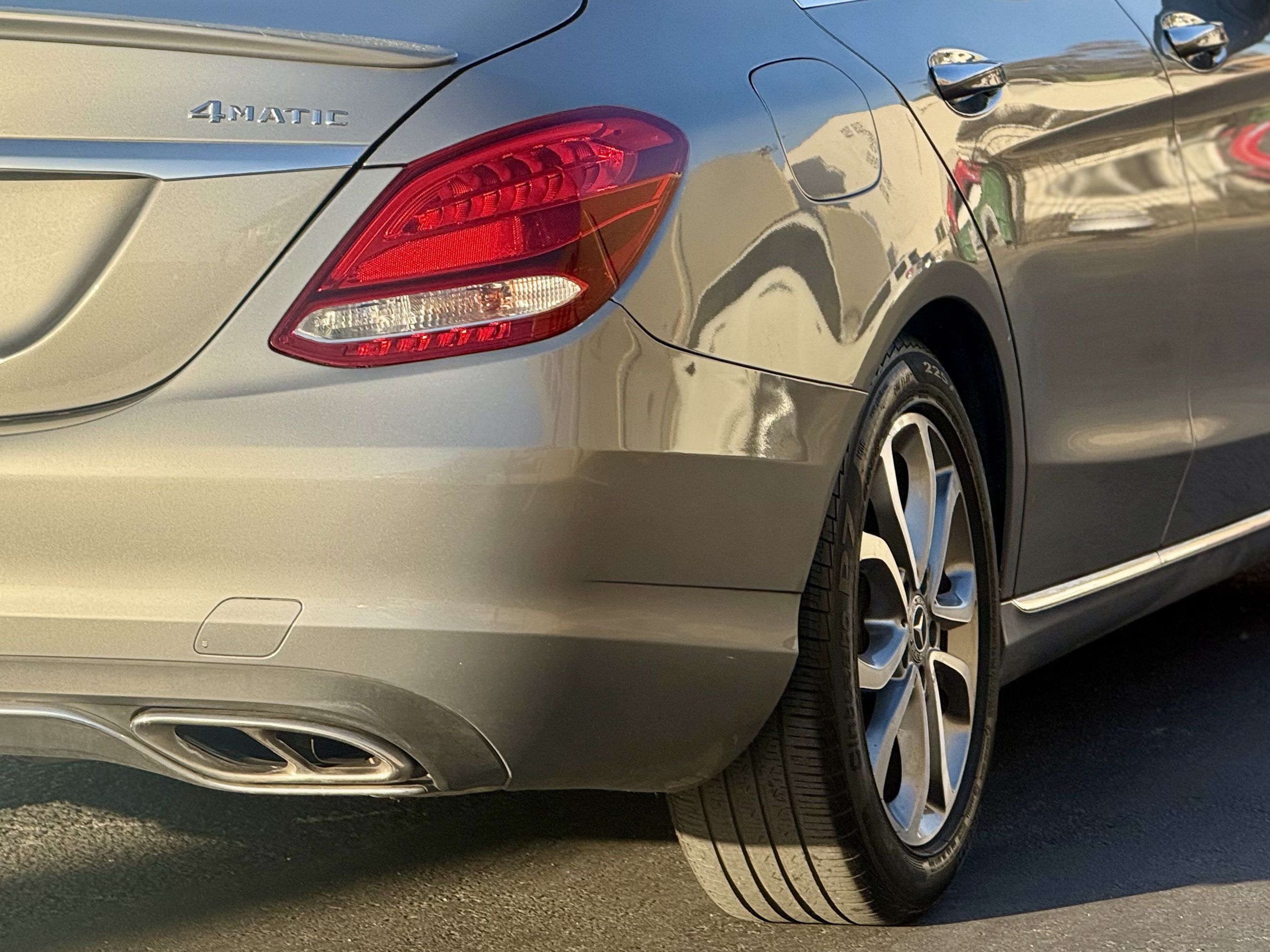 Used 2015 Mercedes-Benz C 300 Sedan image 15