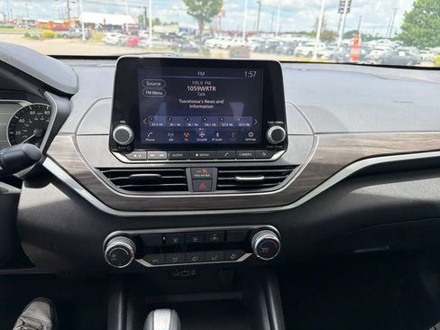 Used 2025 Nissan Altima 2.5 SV AWD/4WD image 22