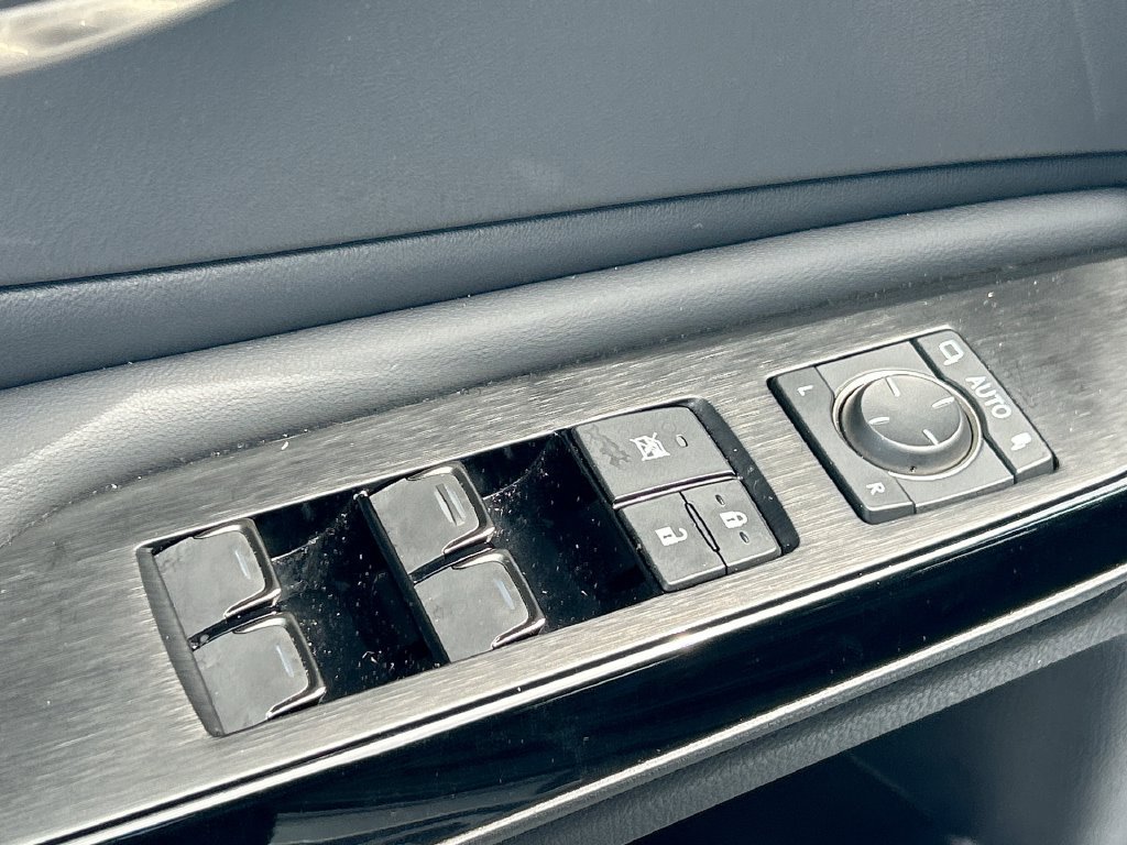 Used 2025 Lexus ES 350 w/ Premium Package FWD image 31