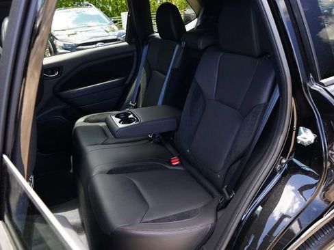 Used 2025 Subaru Forester Touring AWD/4WD image 19