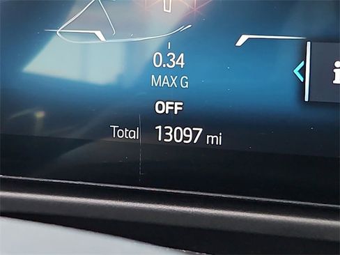 Used 2024 BMW 230i Coupe w/ Convenience Package image 21