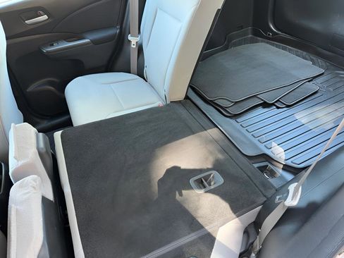 Used 2015 Honda CR-V LX image 30