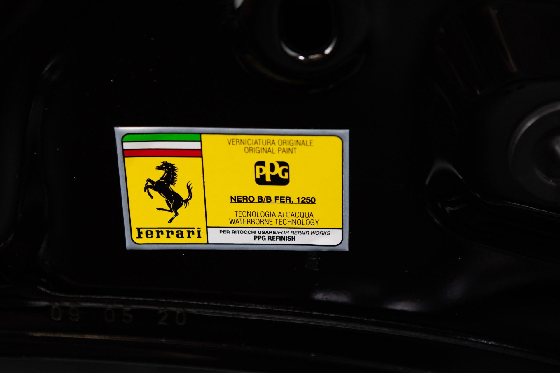 Used 2010 Ferrari California RWD image 98
