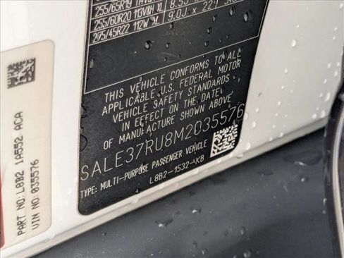 Used 2021 Land Rover Defender 110 X-Dynamic HSE image 28