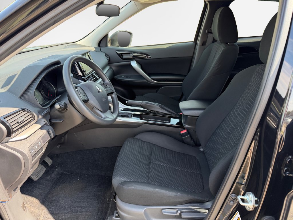 Used 2024 Mitsubishi Eclipse Cross ES AWD/4WD image 12