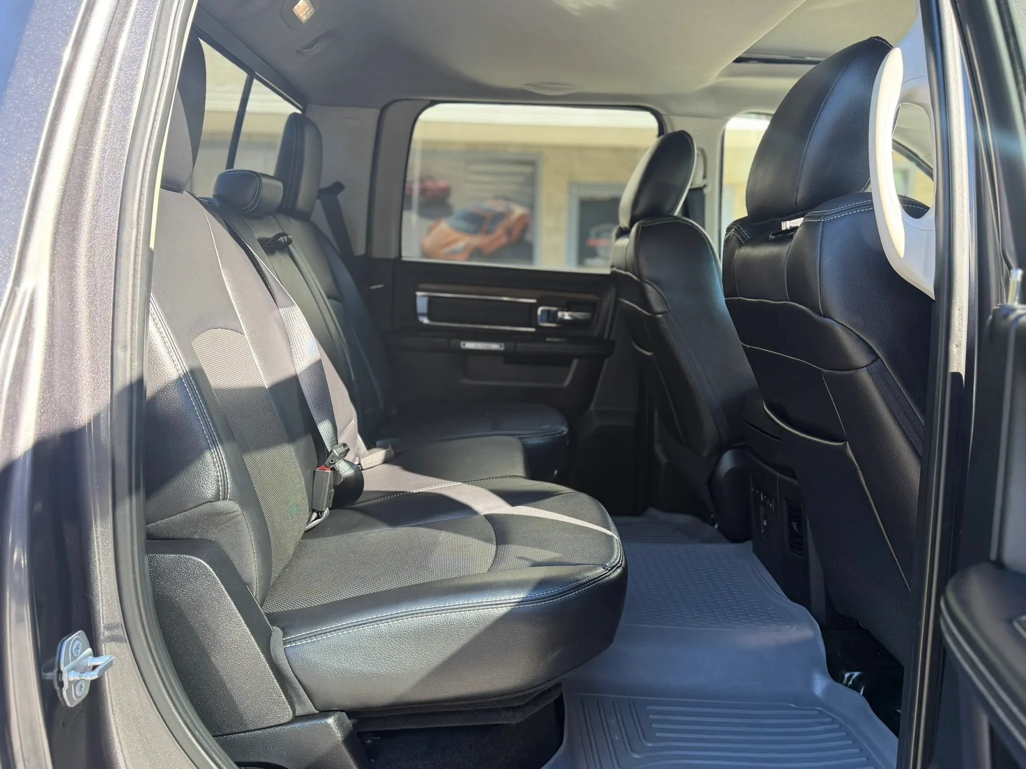 Used 2016 RAM 1500 Laramie w/ Convenience Group AWD/4WD image 15