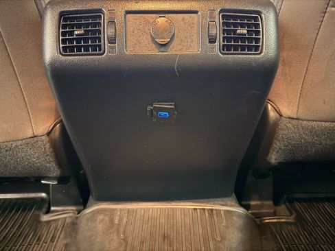 Used 2019 Toyota Tundra SR5 w/ SR5 Upgrade Package image 32