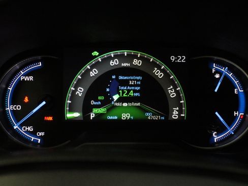 Used 2024 Toyota RAV4 LE AWD/4WD image 13