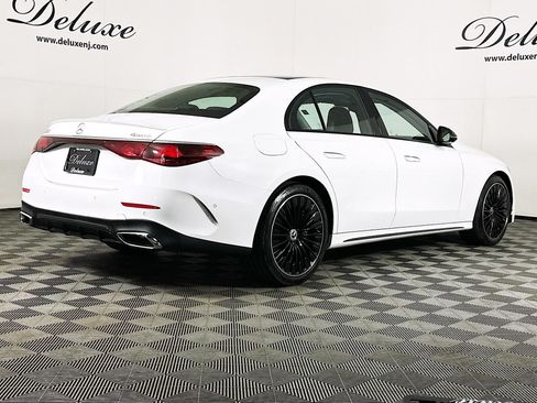 Used 2024 Mercedes-Benz E 350 4MATIC Sedan w/ Airmatic Package image 6