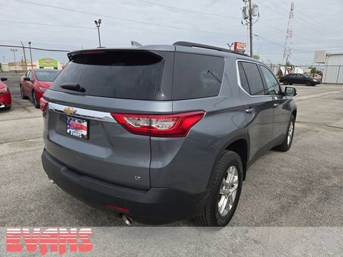 Used 2021 Chevrolet Traverse LT FWD image 29