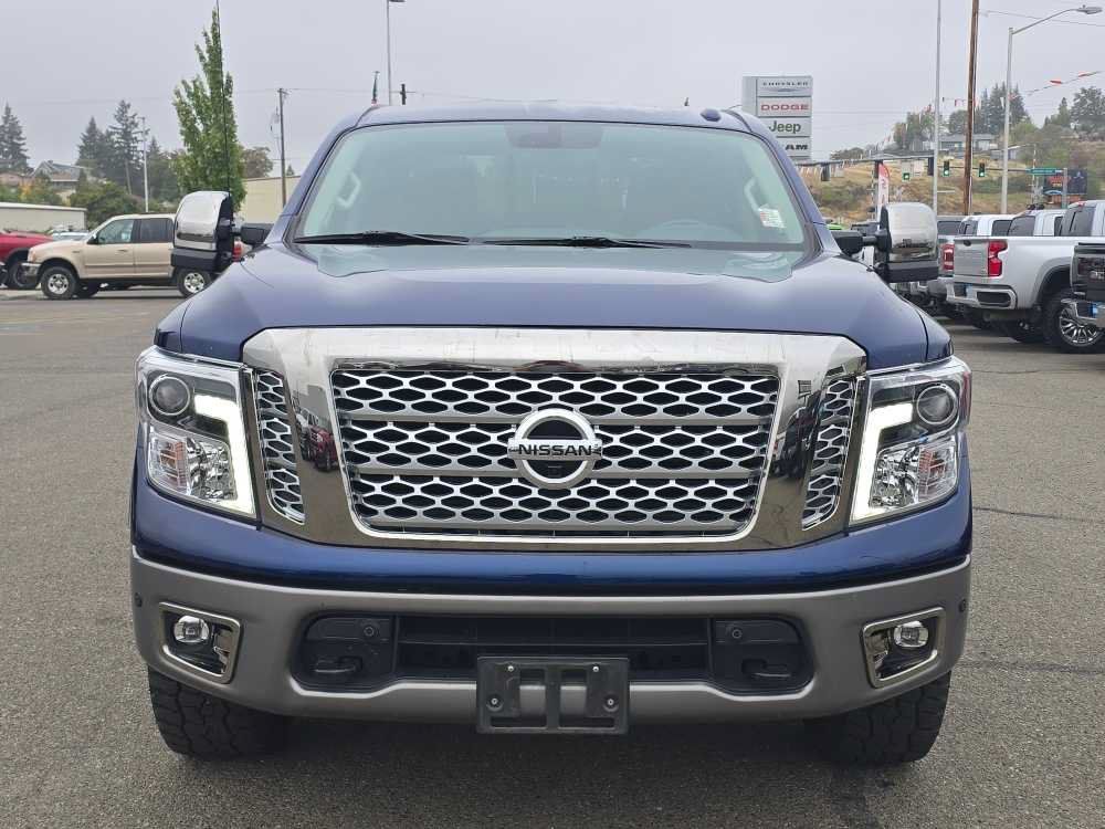 Used 2018 Nissan Titan Platinum Reserve w/ Platinum Utility Package AWD/4WD image 12