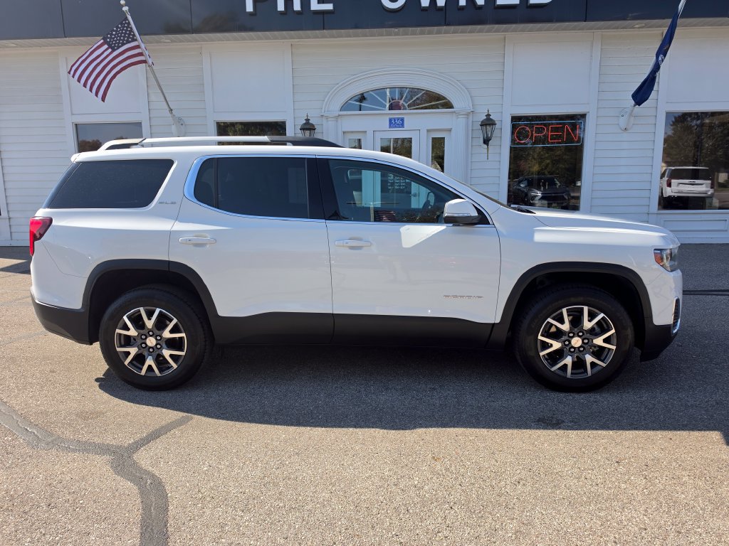 Certified 2021 GMC Acadia SLE w/ Driver Convenience Package FWD image 4