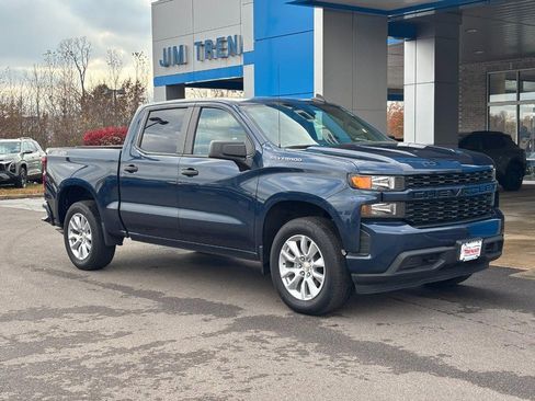 Used 2021 Chevrolet Silverado 1500 Custom image 2