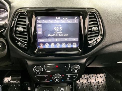 Used 2020 Jeep Compass Limited AWD/4WD image 15