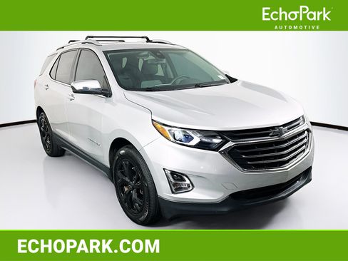 Used 2020 Chevrolet Equinox LT FWD image 1