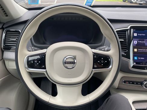 Used 2023 Volvo XC90 B6 Plus w/ Protection Package image 6