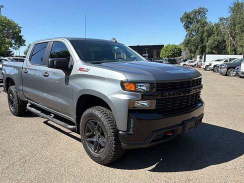 Used 2020 Chevrolet Silverado 1500 Custom Trail Boss w/ Custom Convenience Package AWD/4WD image 3