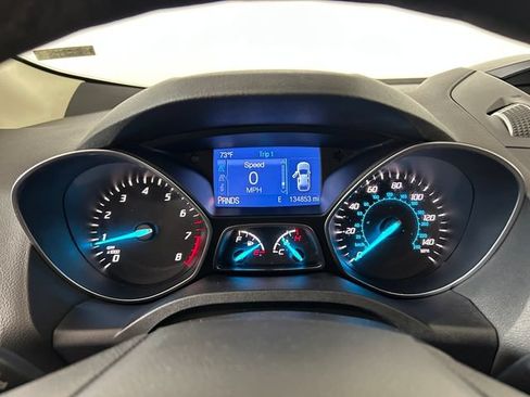 Used 2015 Ford Escape SE FWD image 18