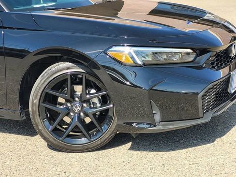 Used 2025 Honda Civic Sport image 6