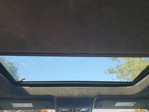 Used 2023 GMC Sierra 1500 Denali Ultimate image 5