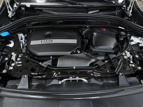 Certified 2023 BMW X1 xDrive28i w/ Convenience Package image 9