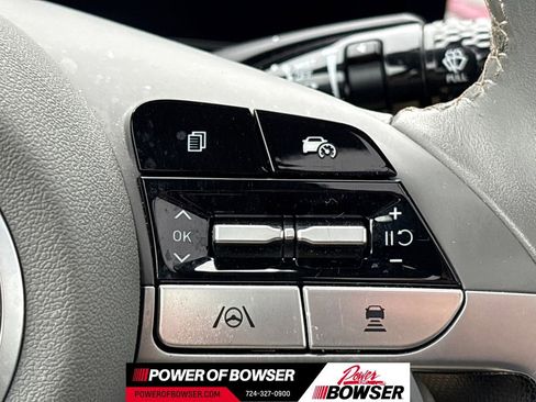 Used 2025 Hyundai Elantra SEL FWD image 20