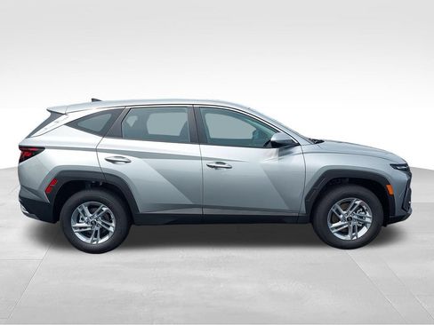 New 2026 Hyundai Tucson SE AWD/4WD image 6