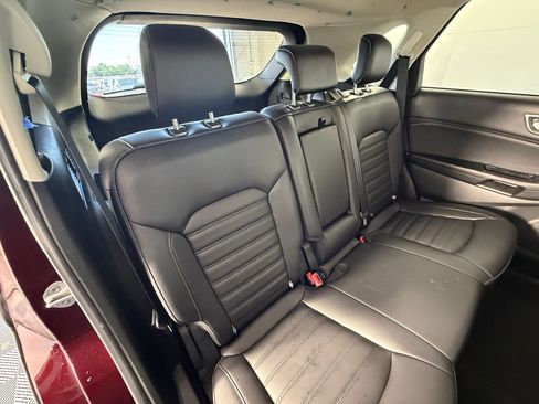 Used 2020 Ford Edge SEL w/ Convenience Package FWD image 32