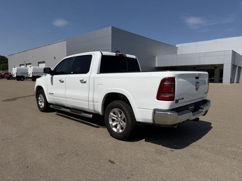 Used 2022 RAM 1500 Laramie AWD/4WD image 4
