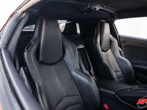 Used 2020 Chevrolet Corvette Stingray Coupe w/ 1LT RWD image 23