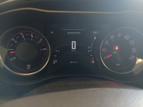 Used 2020 Dodge Challenger SXT RWD image 23