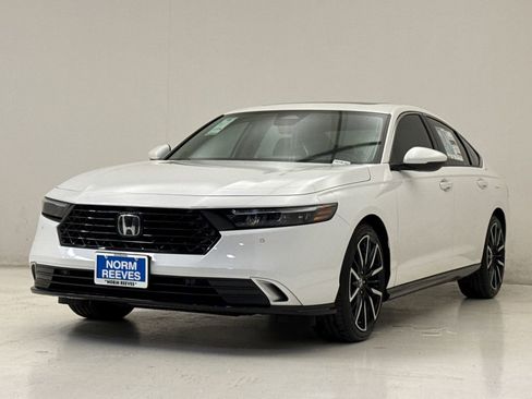 New 2026 Honda Accord Touring image 2
