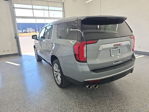 Used 2024 GMC Yukon XL Denali w/ Denali Reserve Package image 3