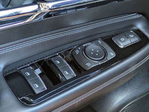 Used 2021 Lincoln Corsair FWD w/ Premium Package image 27