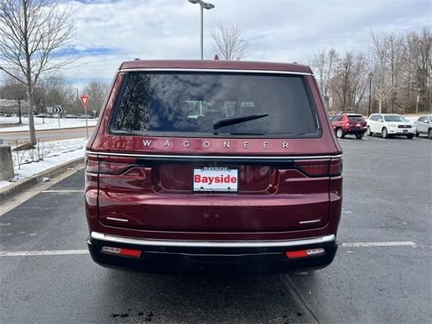 Used 2022 Jeep Wagoneer Series III image 13