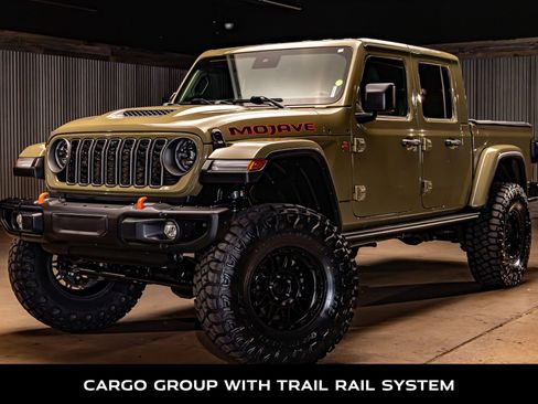 Used 2025 Jeep Gladiator Mojave image 5