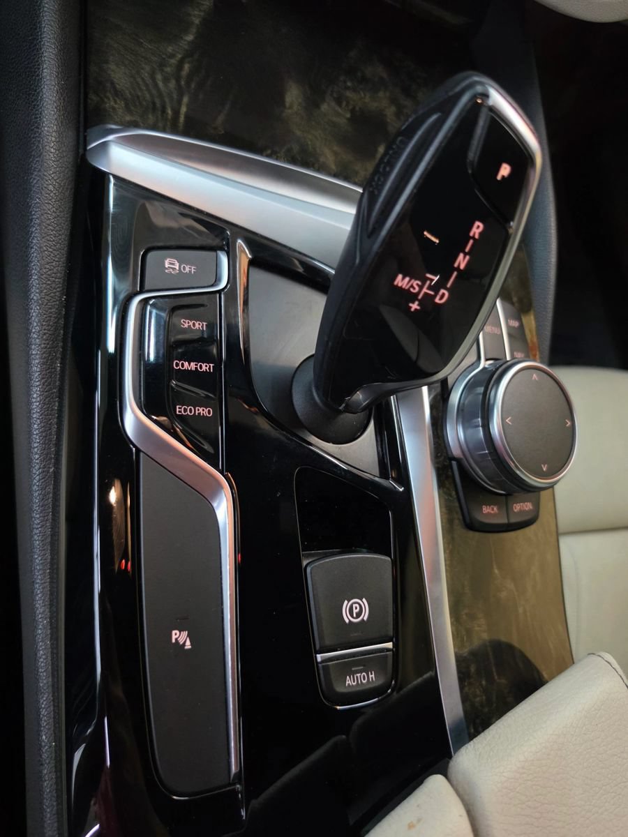 Used 2018 BMW 540i RWD image 38