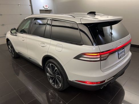 New 2026 Lincoln Aviator Reserve image 4