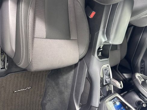 Used 2023 Subaru Outback Premium image 26