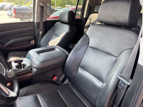 Used 2020 GMC Yukon XL SLT AWD/4WD image 22