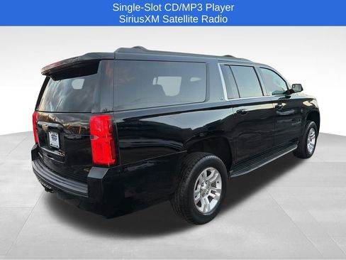 Used 2016 Chevrolet Suburban LT w/ Luxury Package image 6