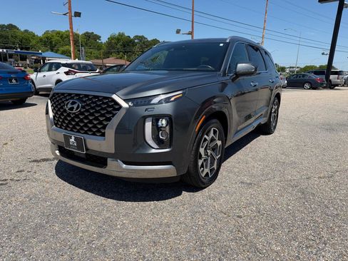 Used 2022 Hyundai Palisade Calligraphy w/ Cargo Package FWD image 11
